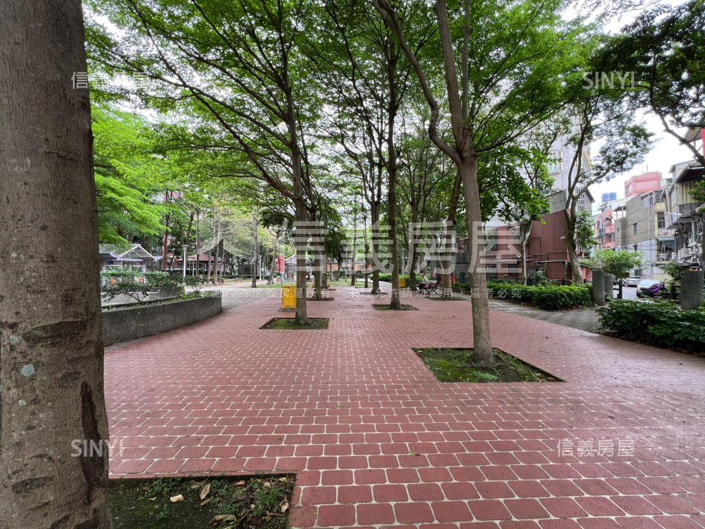 森呼吸｜公園旁方正二樓房屋室內格局與周邊環境