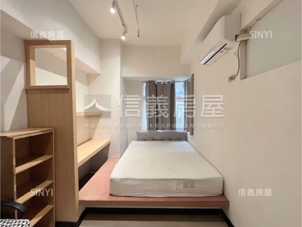 摩天鎮精美一房車位房屋室內格局與周邊環境