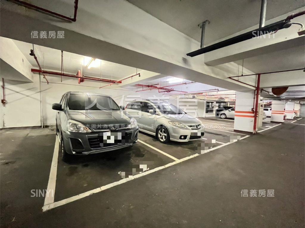 摩天鎮精美一房車位房屋室內格局與周邊環境