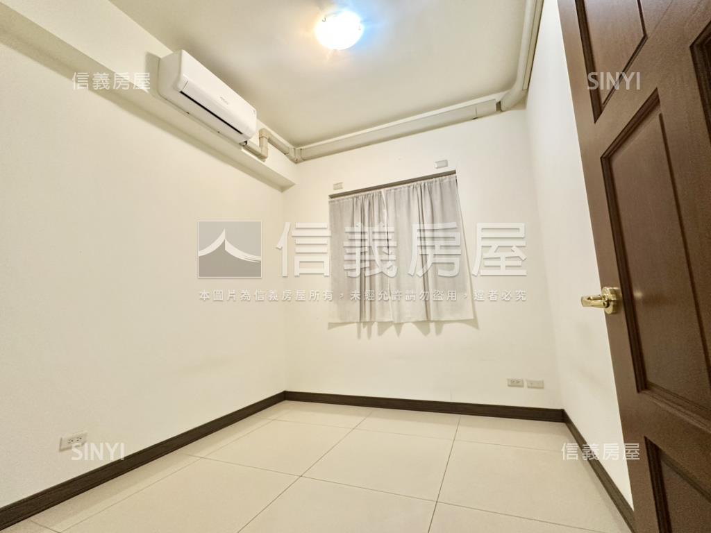 專任仰德珍寶四房車位房屋室內格局與周邊環境