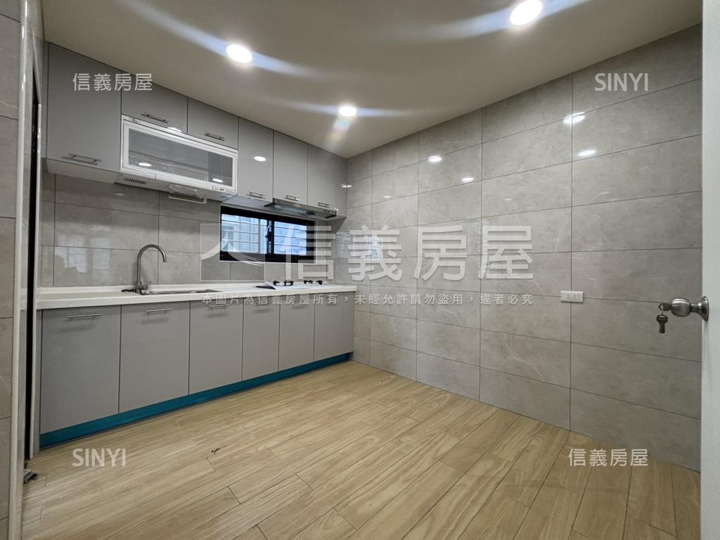 近淡江大橋三房美寓房屋室內格局與周邊環境