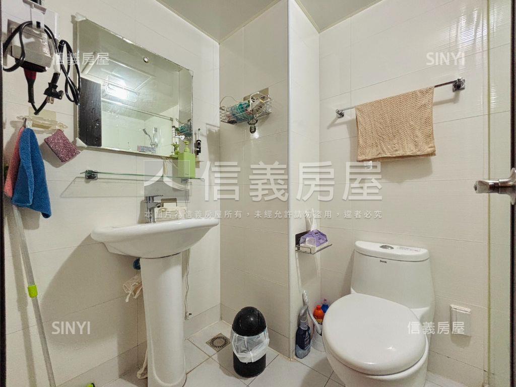 高樓景觀採光通風三房車位房屋室內格局與周邊環境