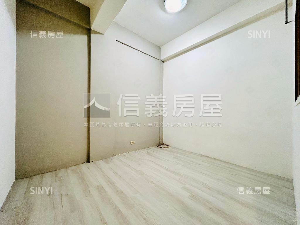 近捷運龍門商圈面寬一樓房屋室內格局與周邊環境