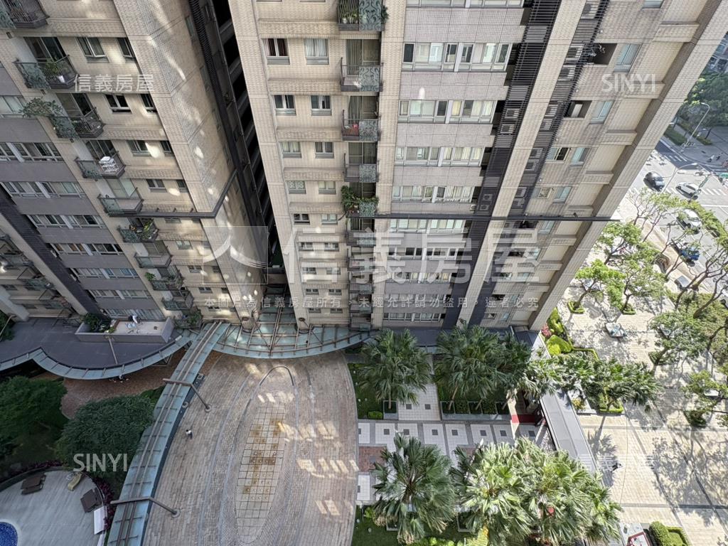 耶魯雲翠風雅三房房屋室內格局與周邊環境