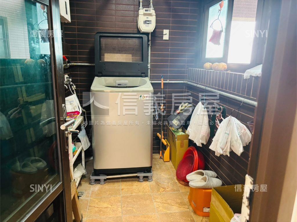 讚欸三面採光三房平面車位房屋室內格局與周邊環境