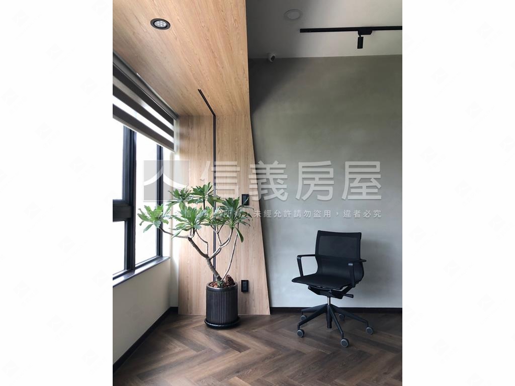 副都心峰盛稀有朝北景觀房屋室內格局與周邊環境