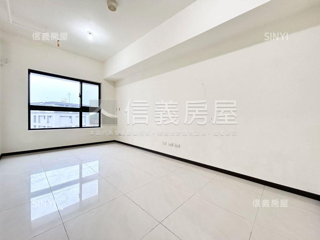 大威峰高樓三房全新未住過房屋室內格局與周邊環境