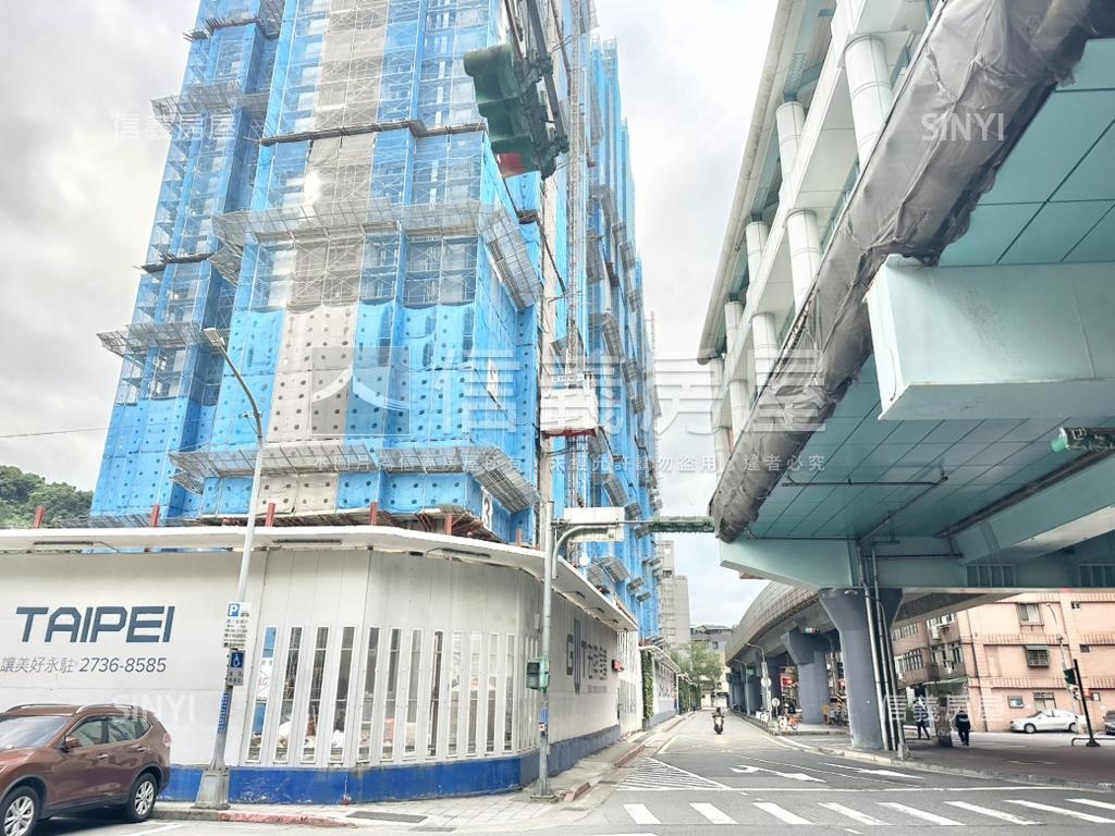 麟光站宏築信義大器店面房屋室內格局與周邊環境