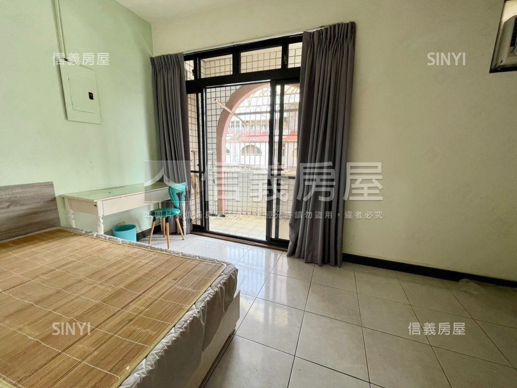 松竹街ＲＣ車庫透天房屋室內格局與周邊環境