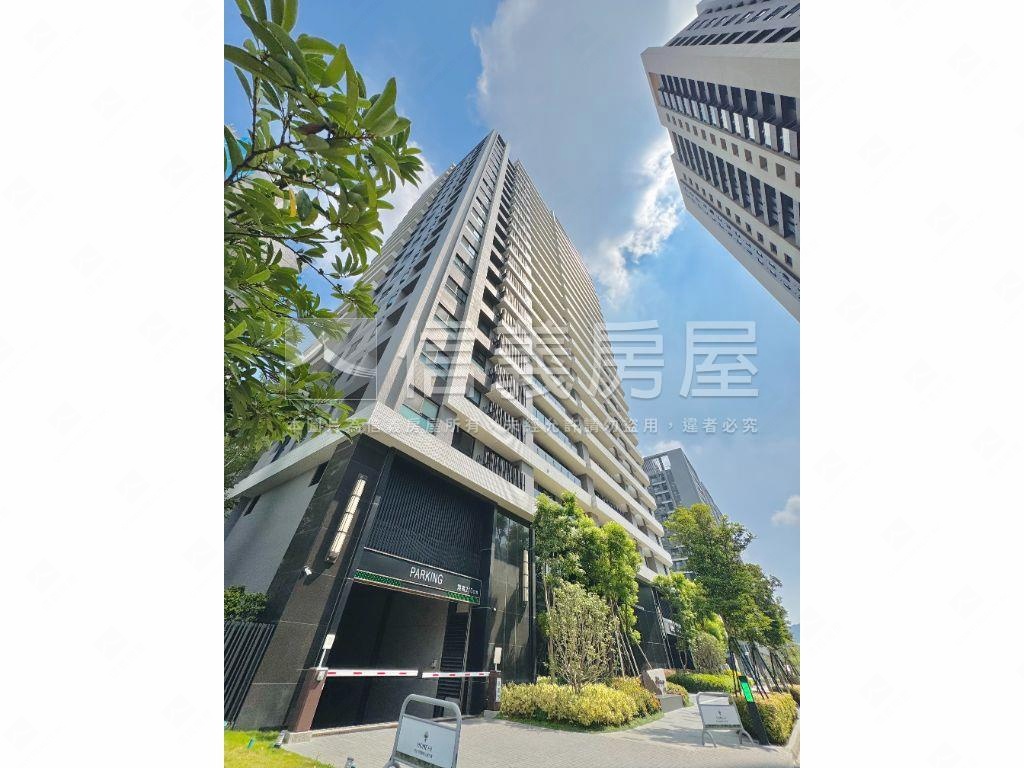 稀有！富宇峰景三房平車房屋室內格局與周邊環境