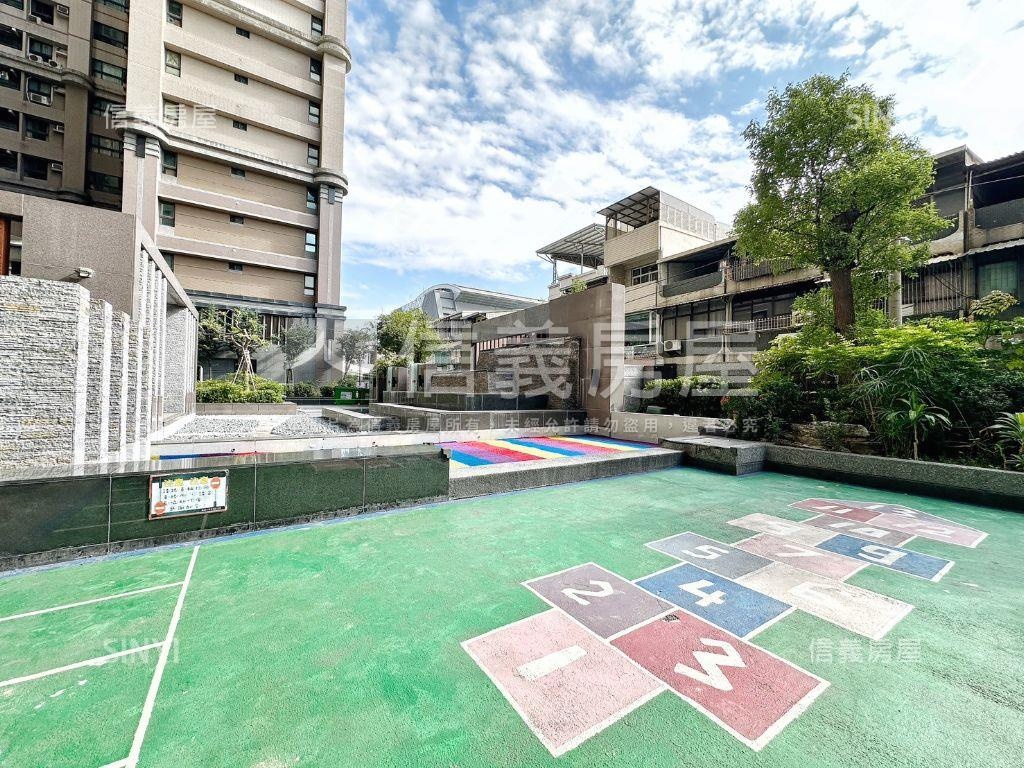 鳳揚２房１室優質採光美宅房屋室內格局與周邊環境