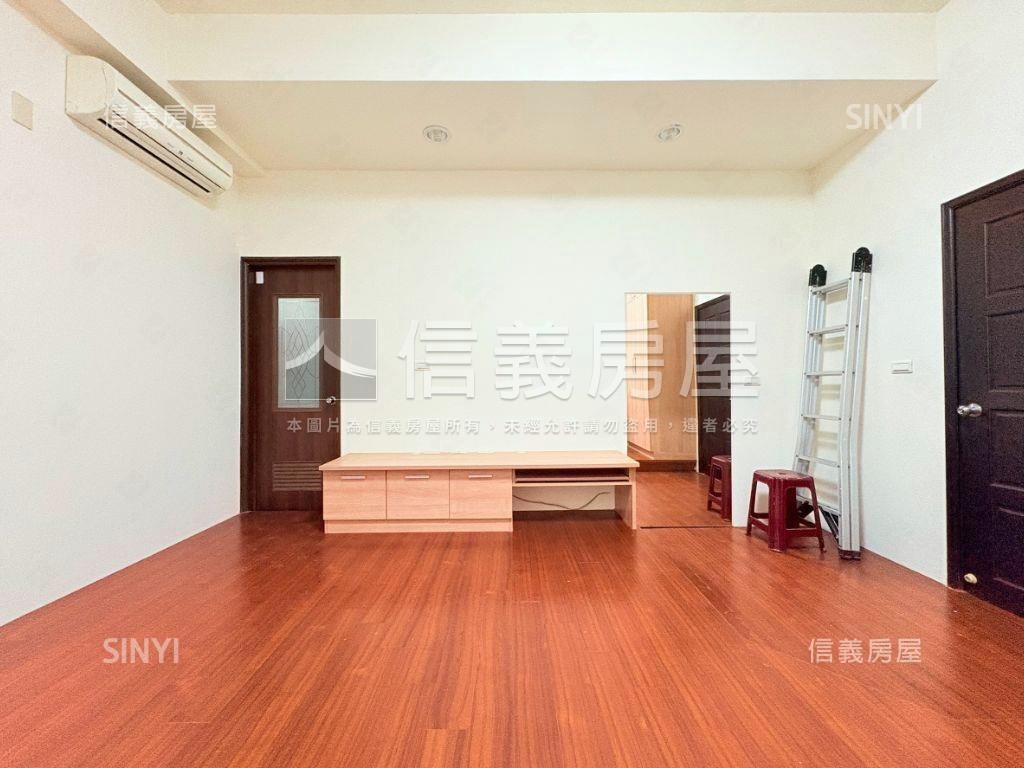 ［善化］市中心雙車墅房屋室內格局與周邊環境