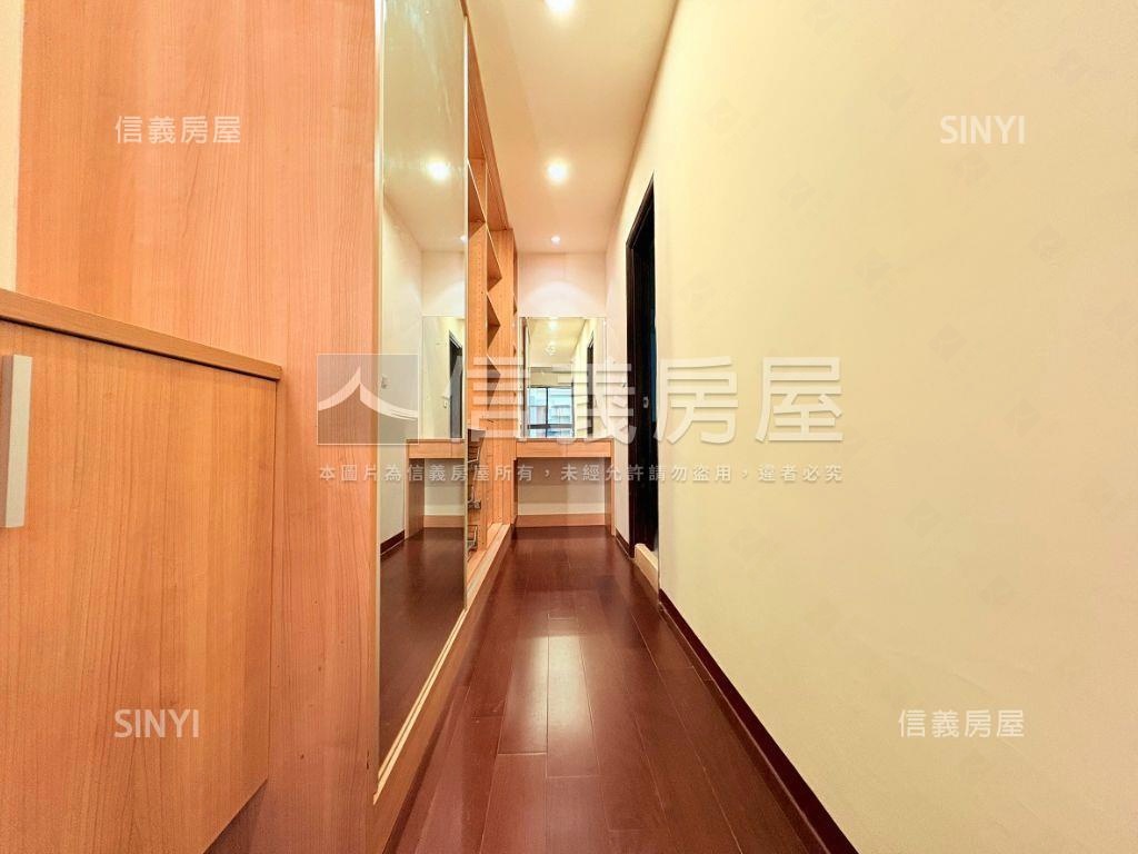 ［善化］市中心雙車墅房屋室內格局與周邊環境