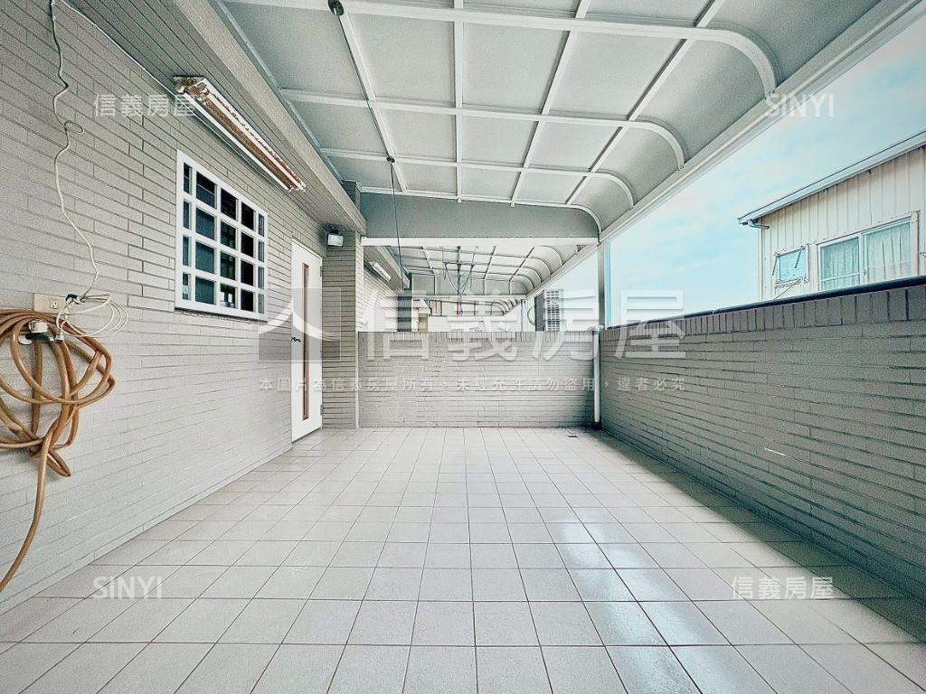 ［善化］市中心雙車墅房屋室內格局與周邊環境