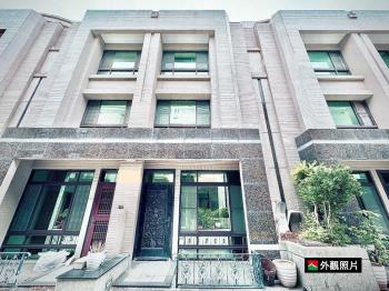 ［善化］市中心美妝透天