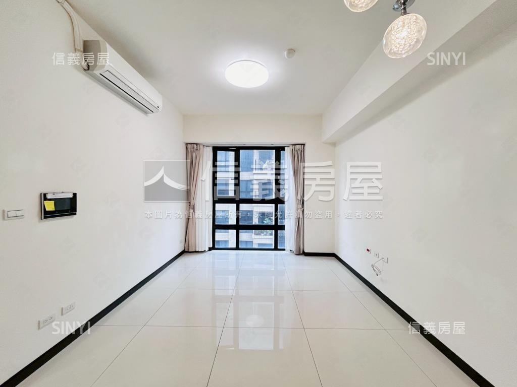 經國逸品Ａ區兩房平面車位房屋室內格局與周邊環境