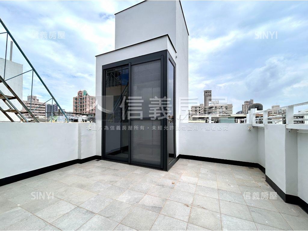 苓雅核心正路電梯御居房屋室內格局與周邊環境