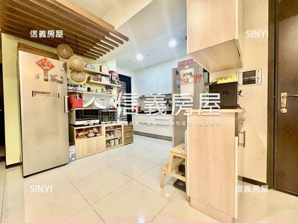 宏觀大器近康乃薾高鐵美屋房屋室內格局與周邊環境