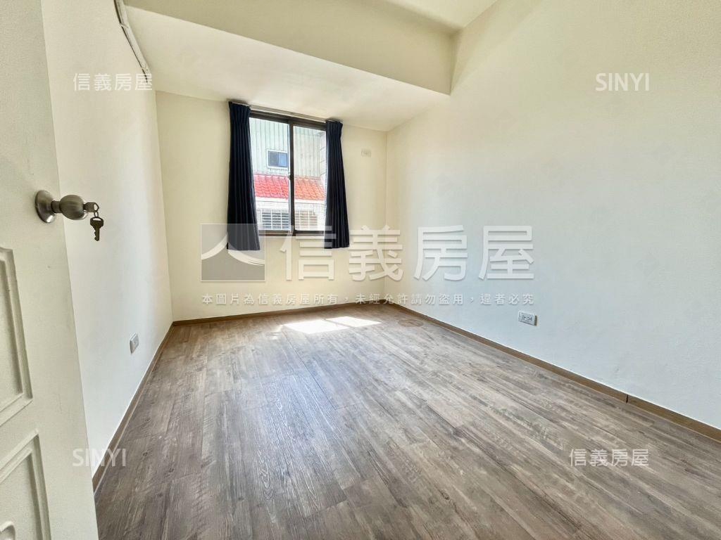 近文華高中溫馨三房車位房屋室內格局與周邊環境