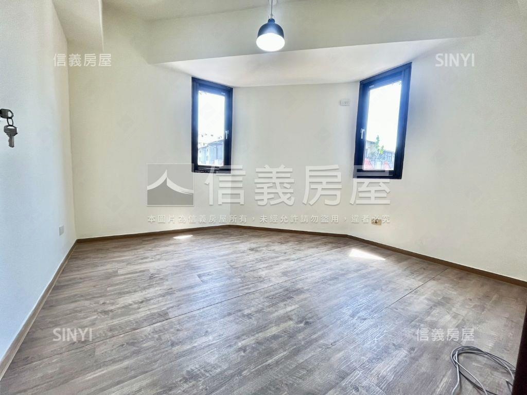 近文華高中溫馨三房車位房屋室內格局與周邊環境