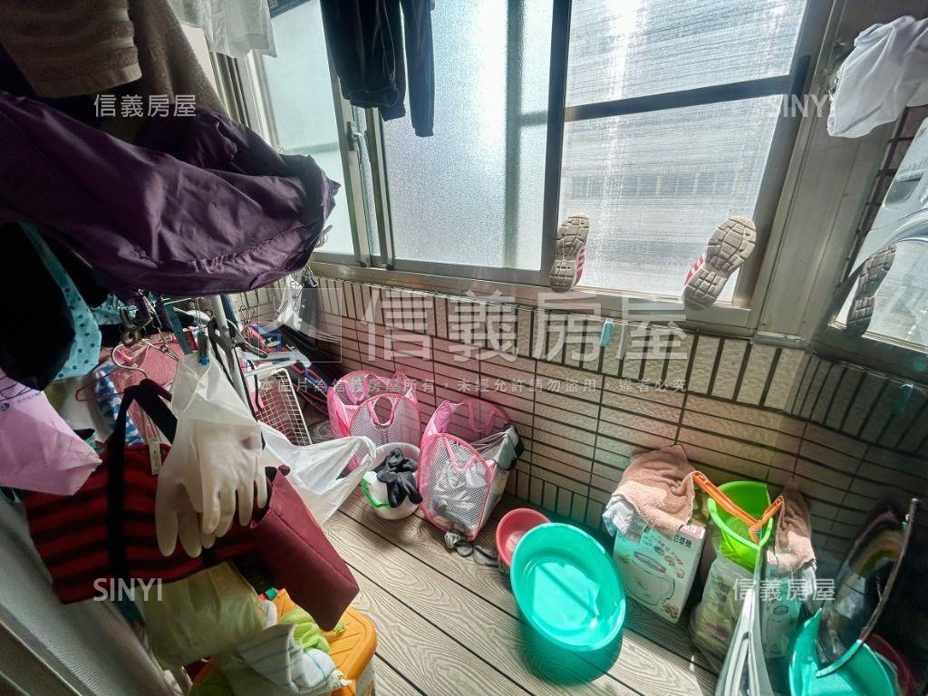 巨蛋首排高樓景四房雙平車房屋室內格局與周邊環境