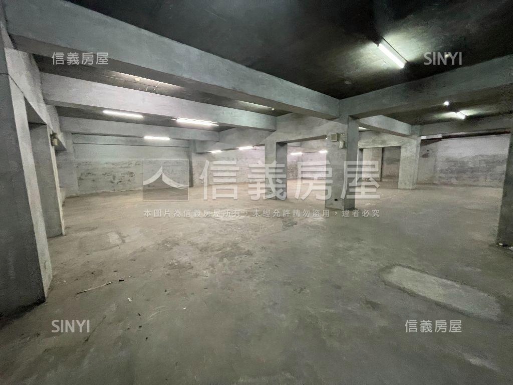 約３１０坪正路獨立店面房屋室內格局與周邊環境