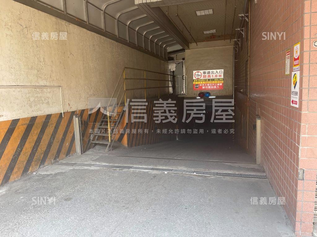 約３１０坪正路獨立店面房屋室內格局與周邊環境