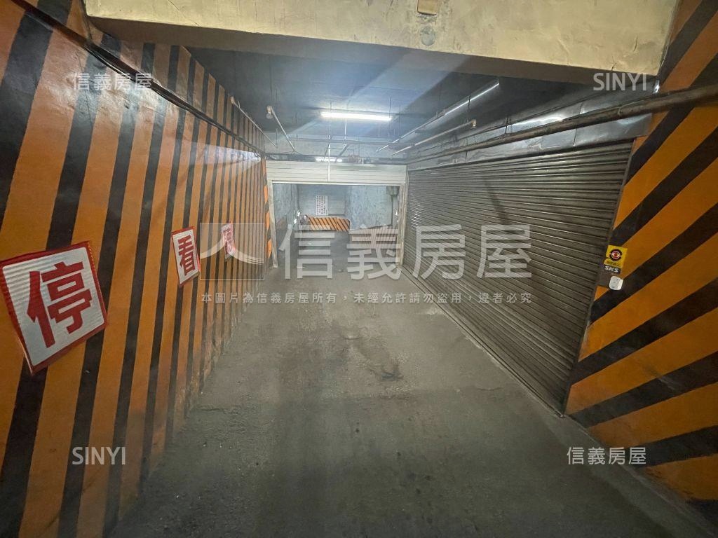 約３１０坪正路獨立店面房屋室內格局與周邊環境