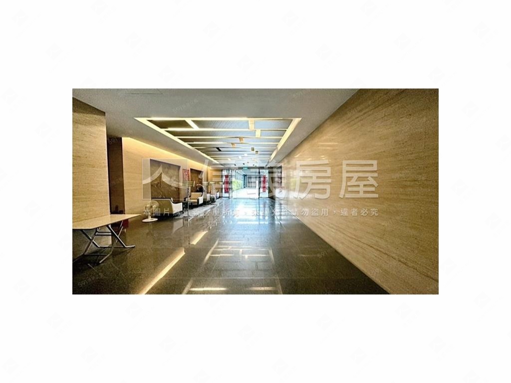 信義大悅策略性美景帶車位房屋室內格局與周邊環境