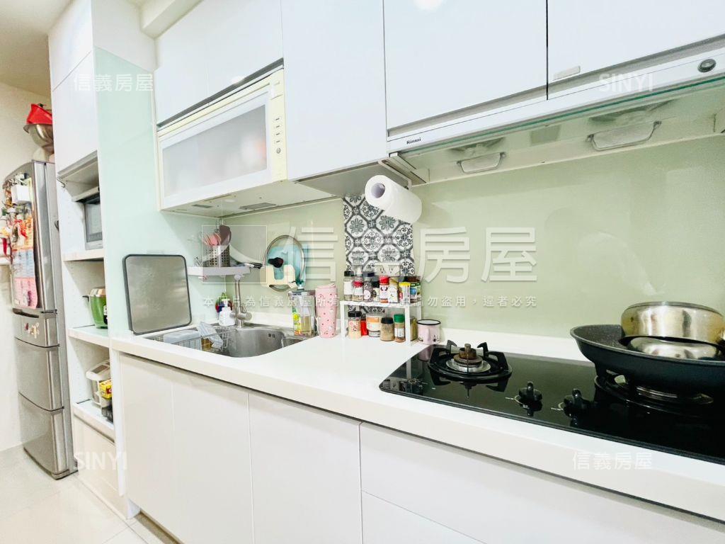 情定水蓮精品視野三房平車房屋室內格局與周邊環境