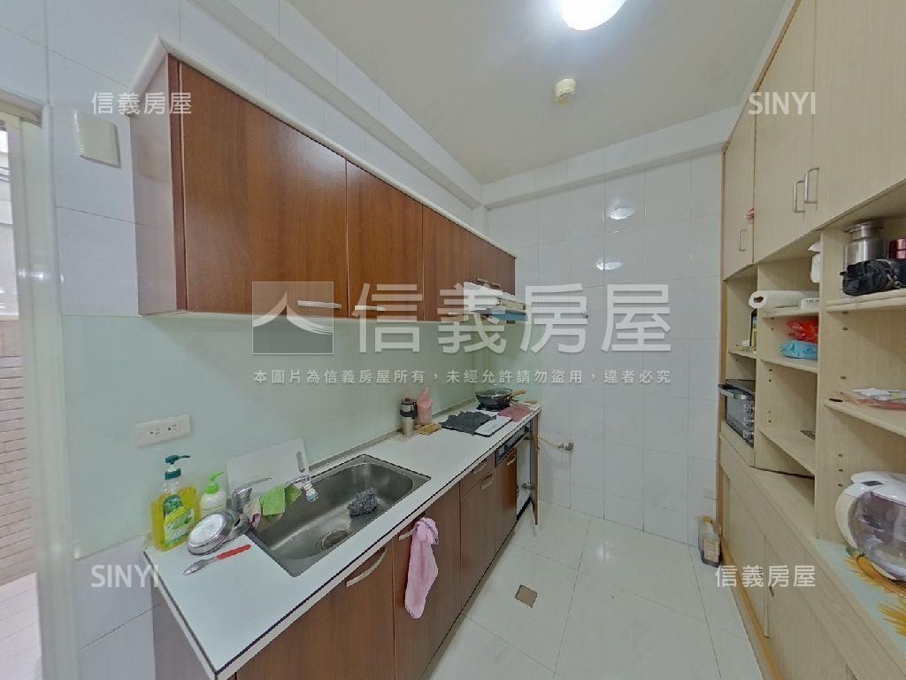 童話森林林蔭舒適別墅房屋室內格局與周邊環境