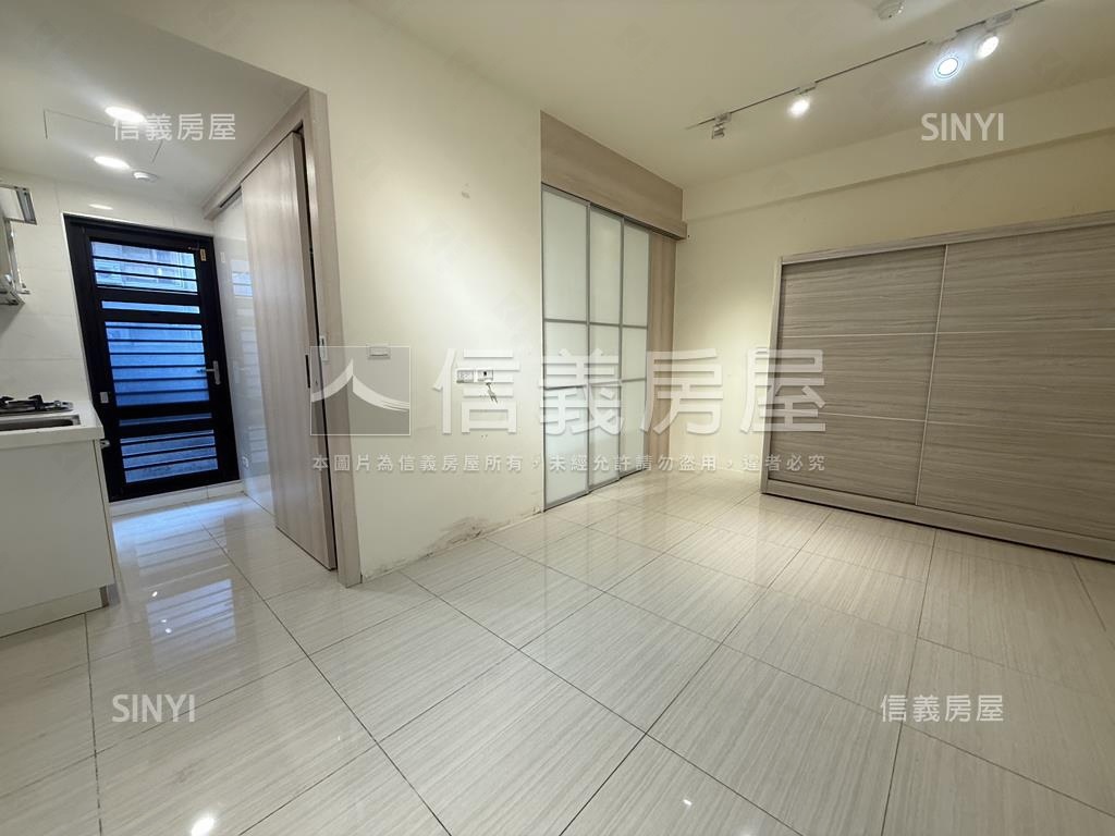 楓華再現成家首選房屋室內格局與周邊環境