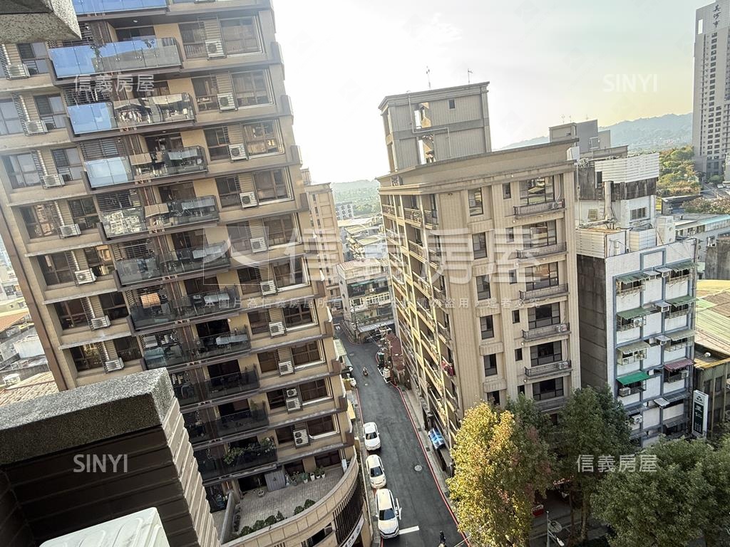 楓華再現成家首選房屋室內格局與周邊環境