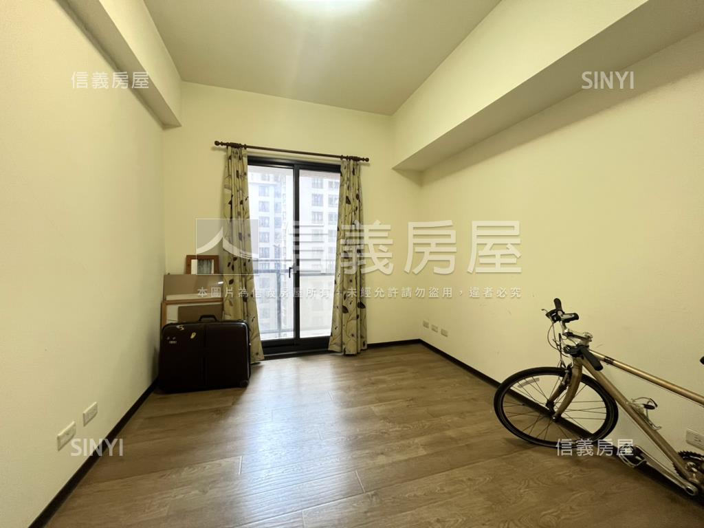 Ｉ－ＰＡＲＫ西南向三房房屋室內格局與周邊環境