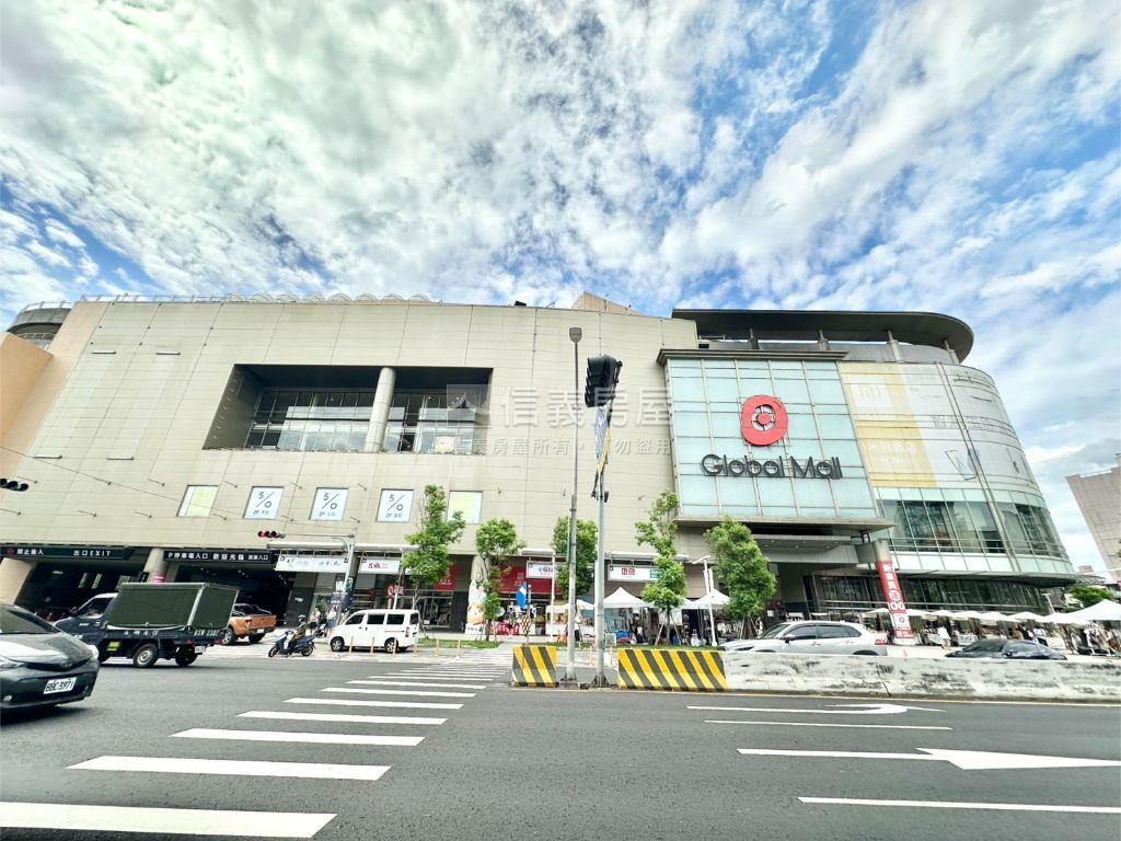 四季紐約。陽台好空間房屋室內格局與周邊環境