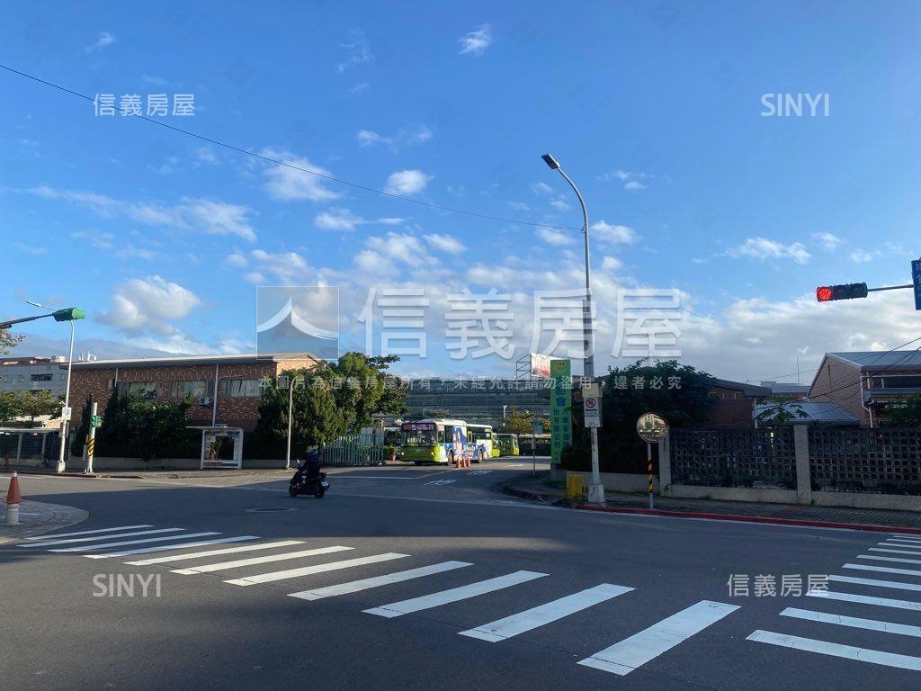 ●內湖稀有三角窗店辦房屋室內格局與周邊環境