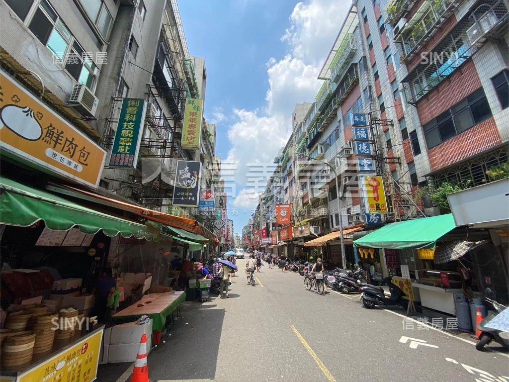 白蘭市場三角窗店面房屋室內格局與周邊環境