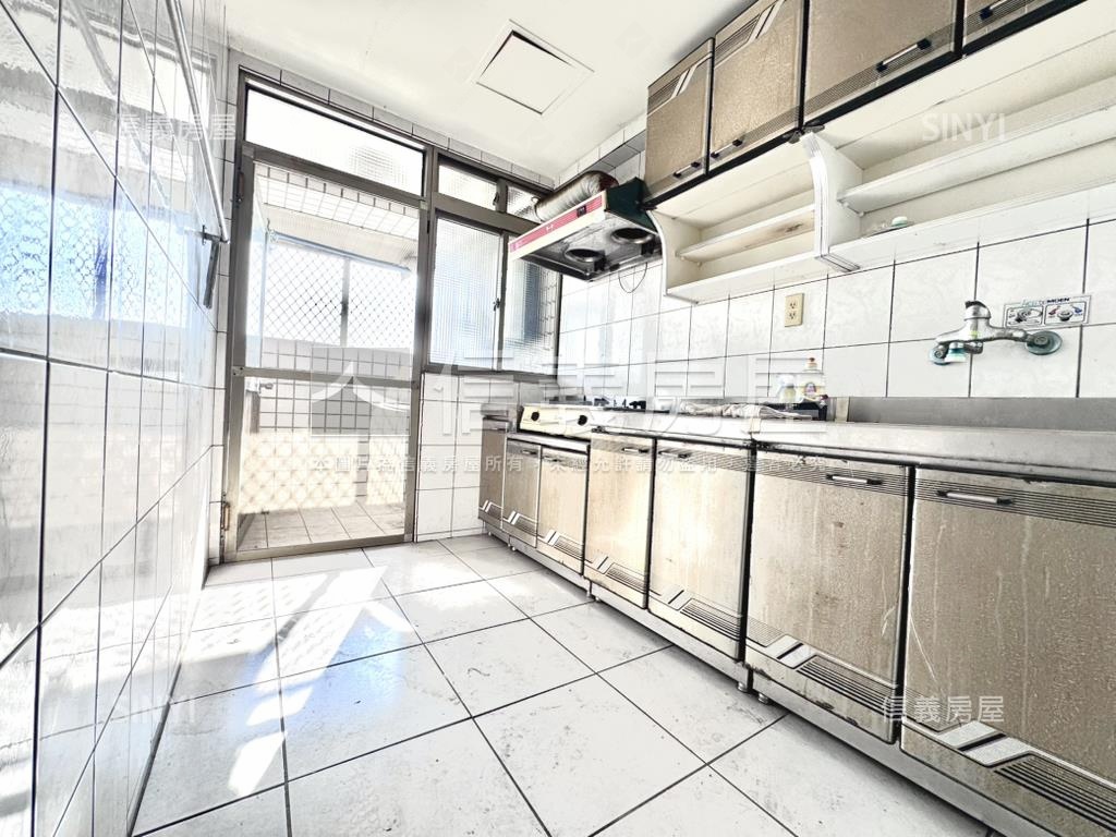 滿庭芳採光三房美宅房屋室內格局與周邊環境