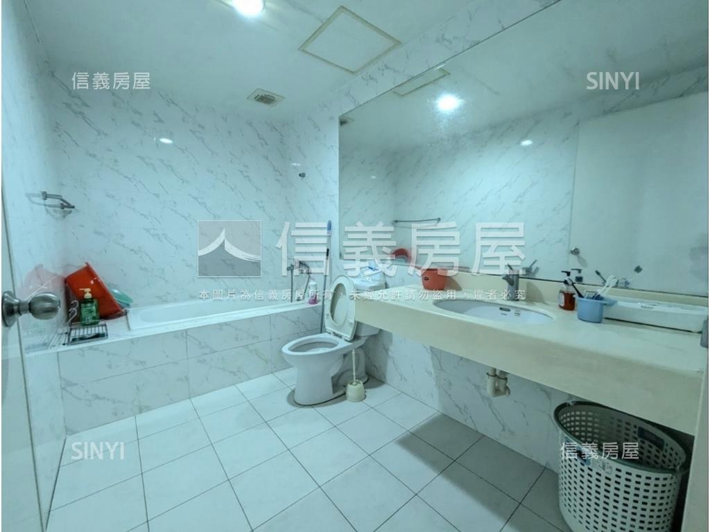 台北灣一期低總價高樓２房房屋室內格局與周邊環境