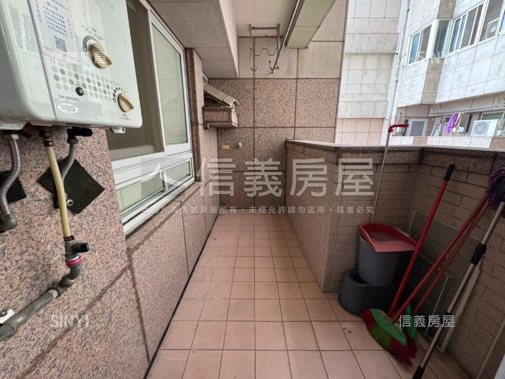 皇城帝寶３房平車採光好房屋室內格局與周邊環境