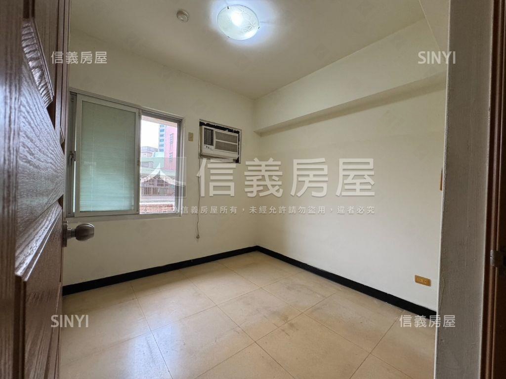 皇城帝寶３房平車採光好房屋室內格局與周邊環境