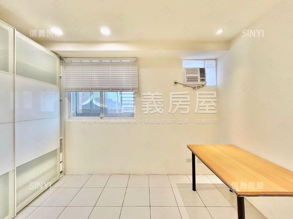 望山望城‧牛頓大三房房屋室內格局與周邊環境