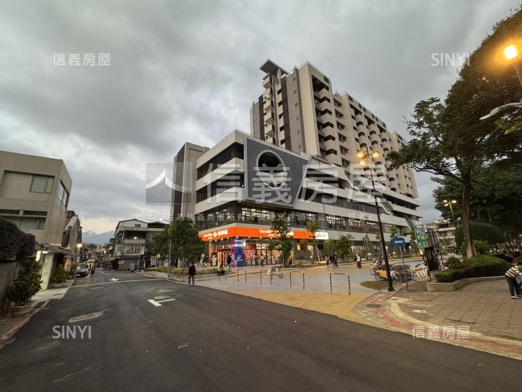 華聲公園捷運２房珠寶盒房屋室內格局與周邊環境