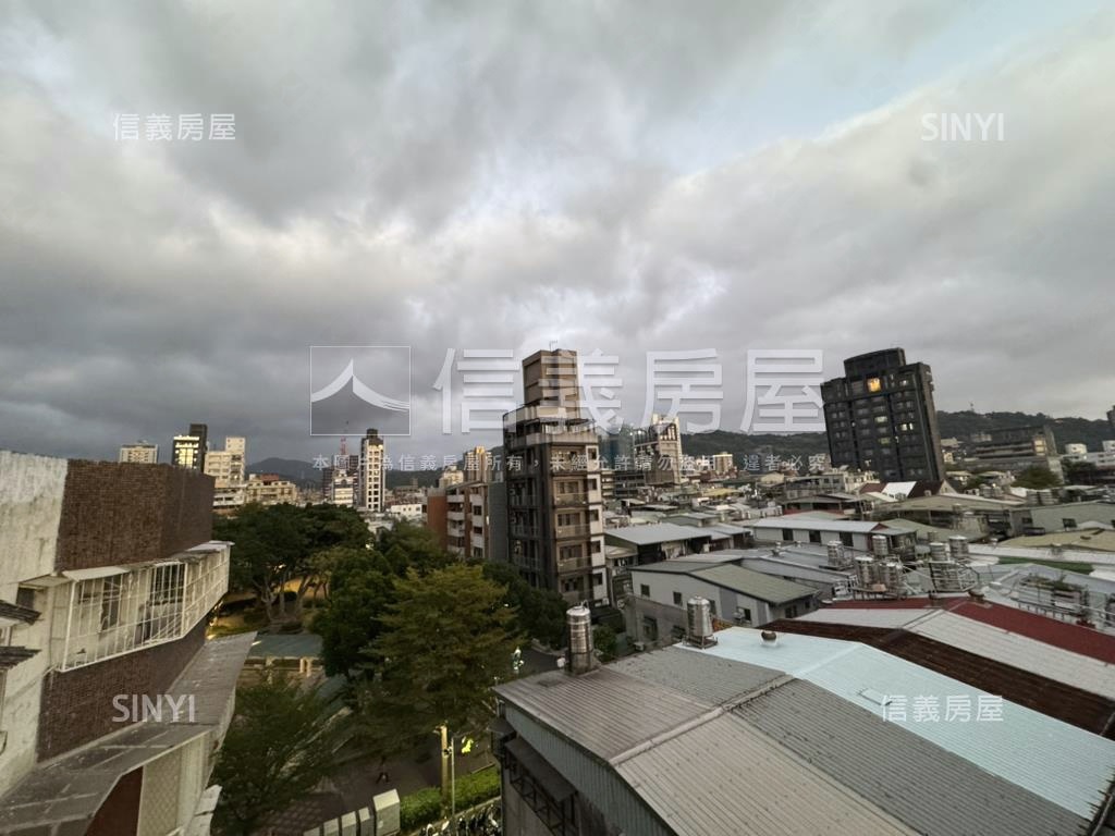 華聲公園捷運２房珠寶盒房屋室內格局與周邊環境