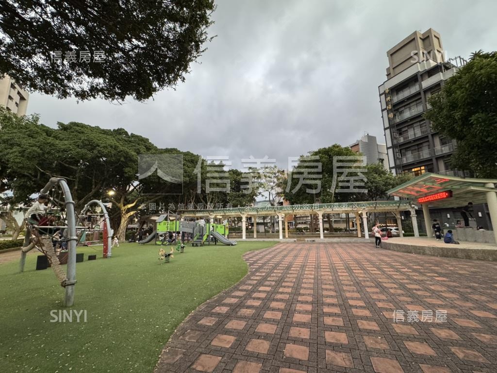 華聲公園捷運２房珠寶盒房屋室內格局與周邊環境