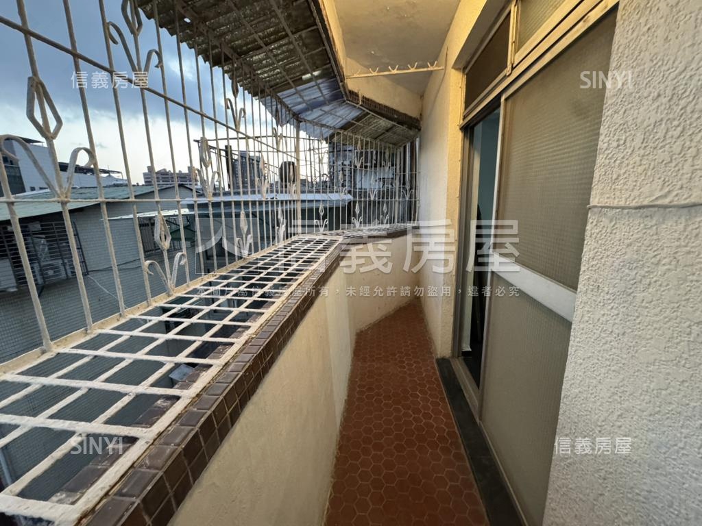 華聲公園捷運２房珠寶盒房屋室內格局與周邊環境