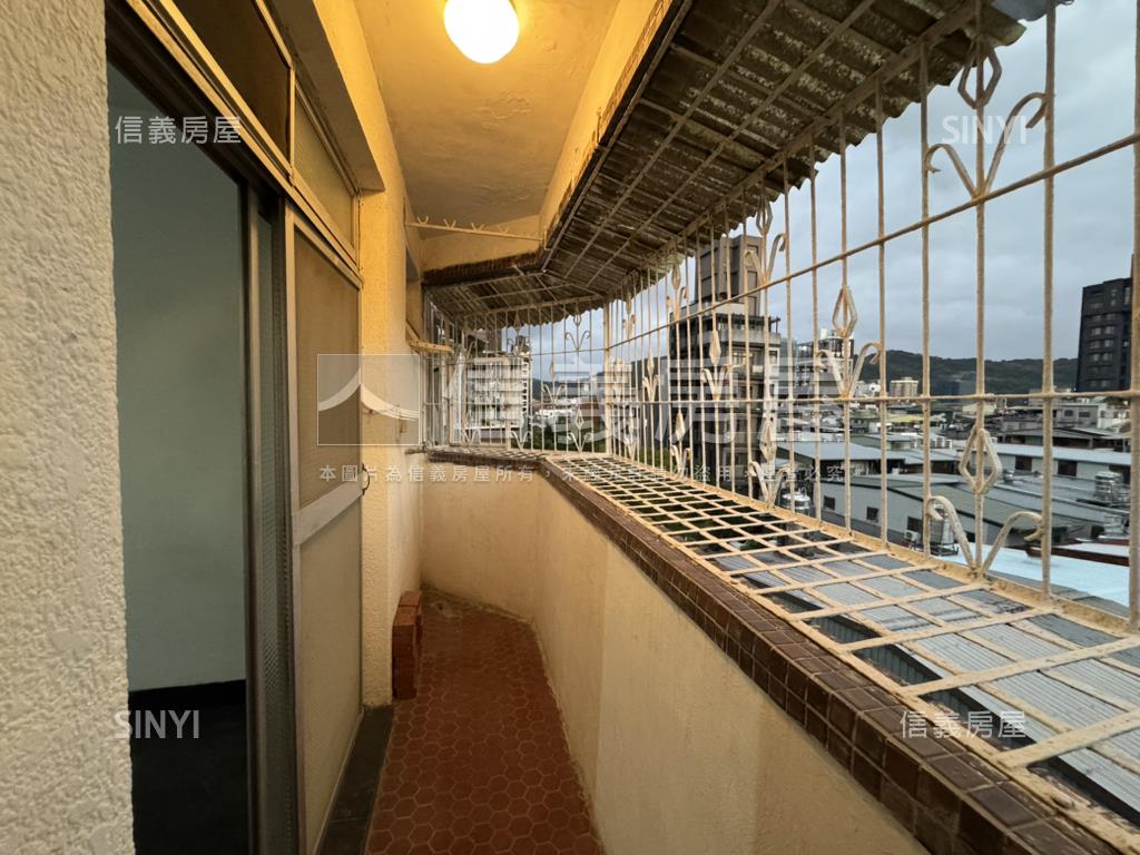 華聲公園捷運２房珠寶盒房屋室內格局與周邊環境