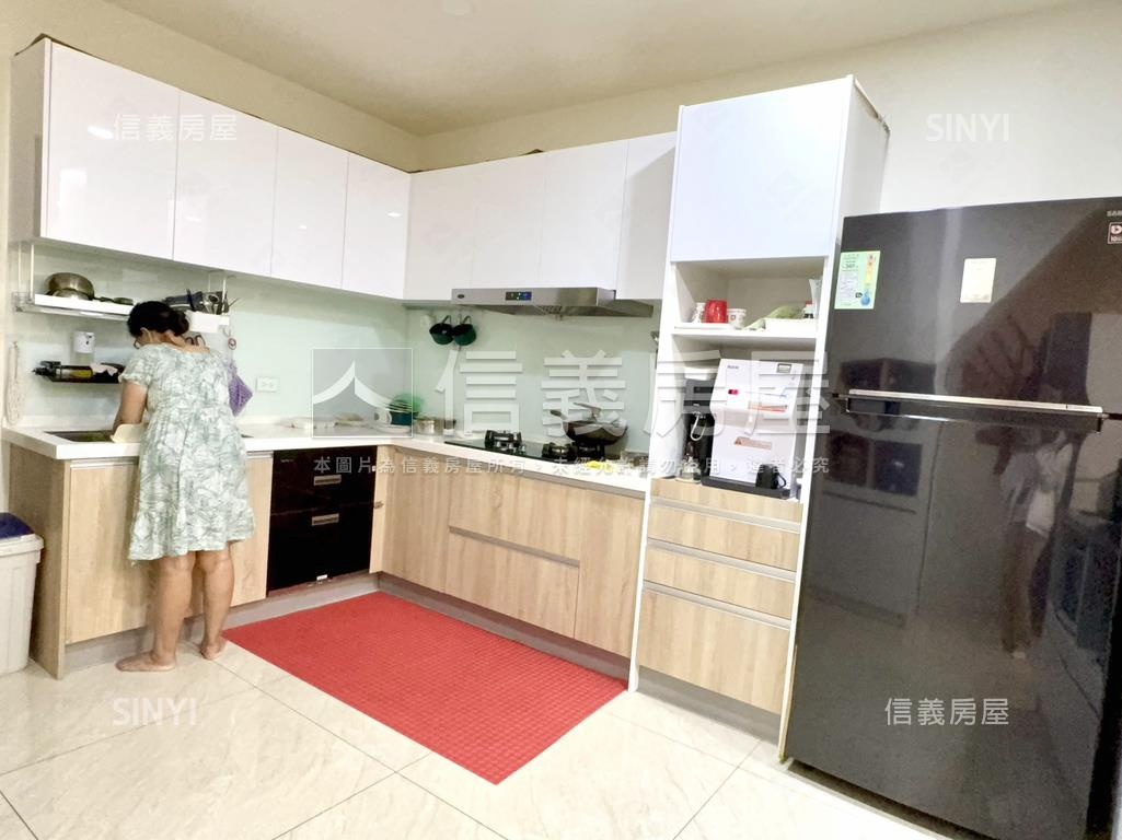 埔頂屋齡新露臺電梯透天房屋室內格局與周邊環境