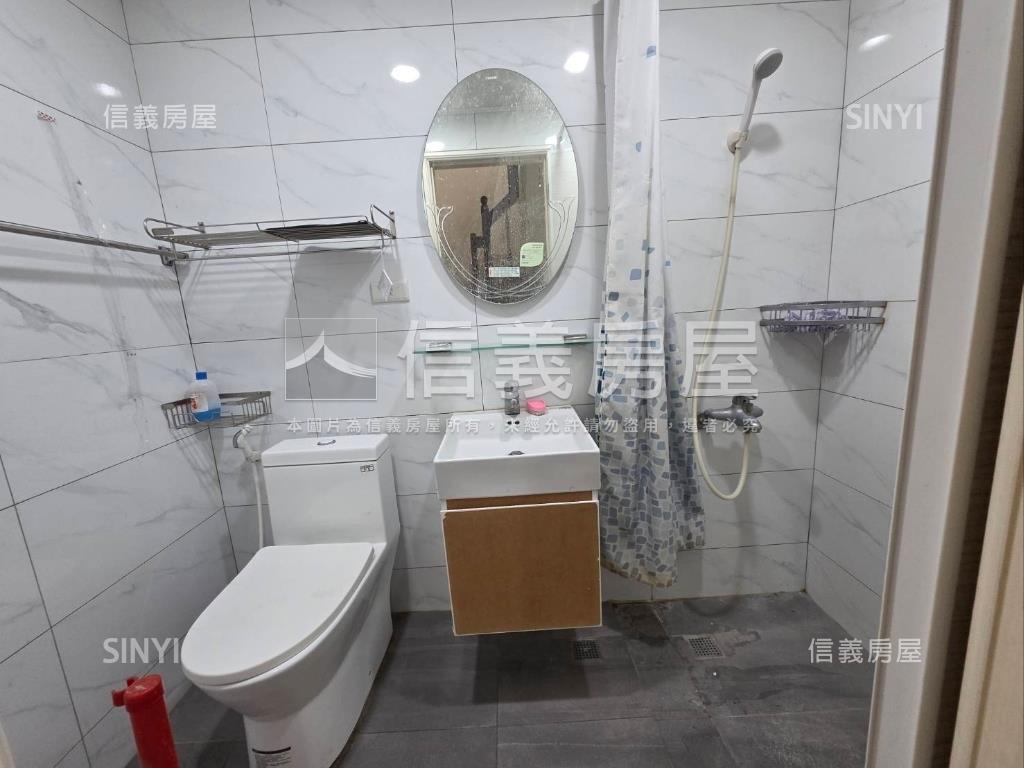 三番街熱鬧美透店房屋室內格局與周邊環境