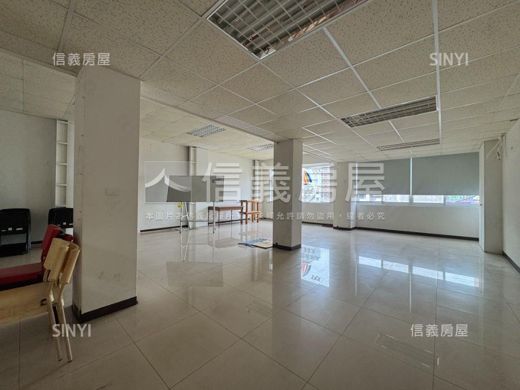 中山高雄車站捷運黃金透店房屋室內格局與周邊環境